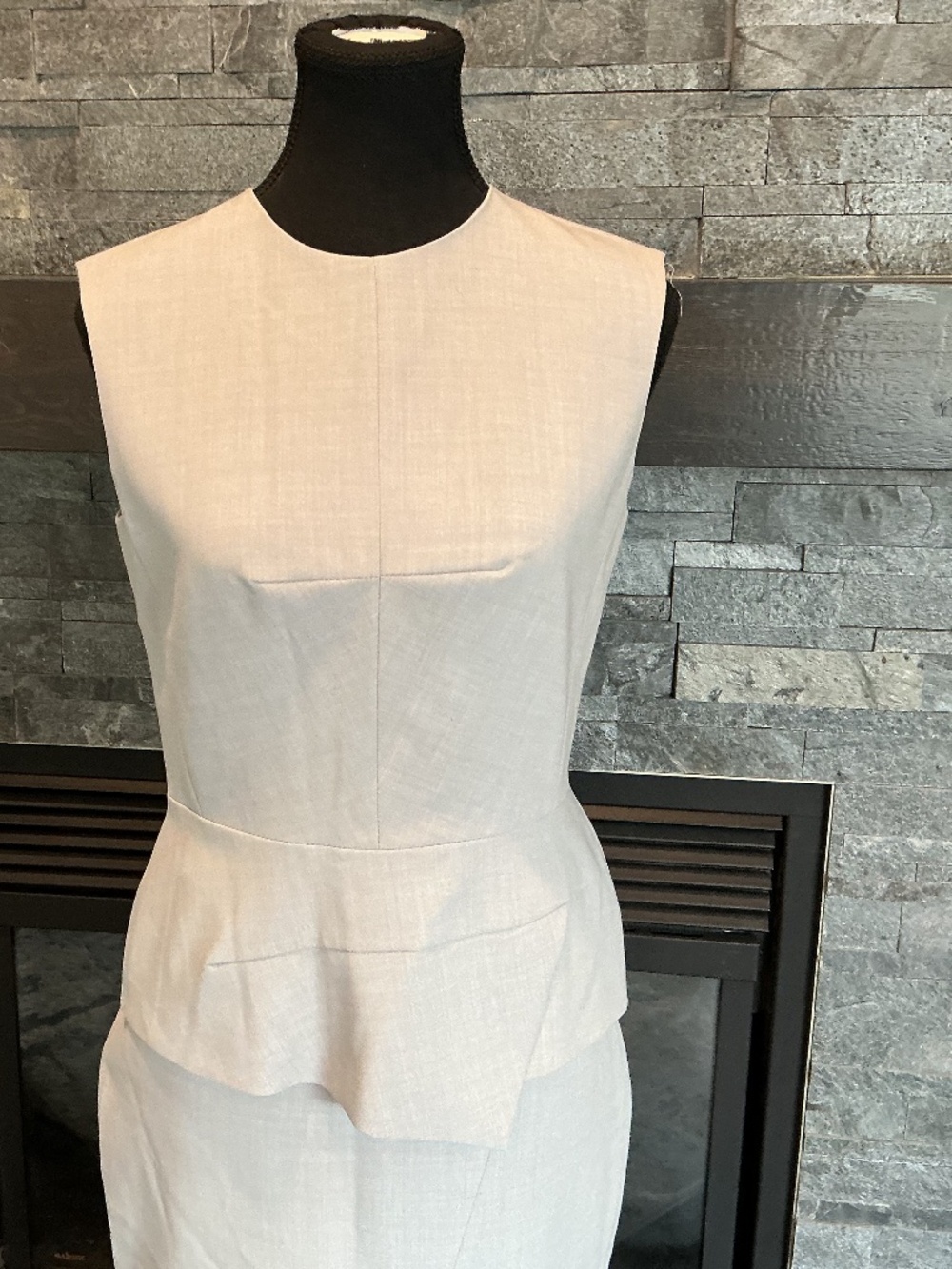 SAUDRA AUGELAZZI VEST SUIT, tailored Sleeveless top and pencil skirt NWOT